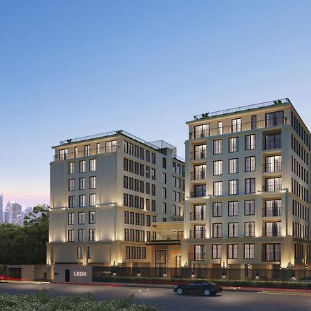 Leon Lasalle Hotel And Residences Bangkok Exterior photo